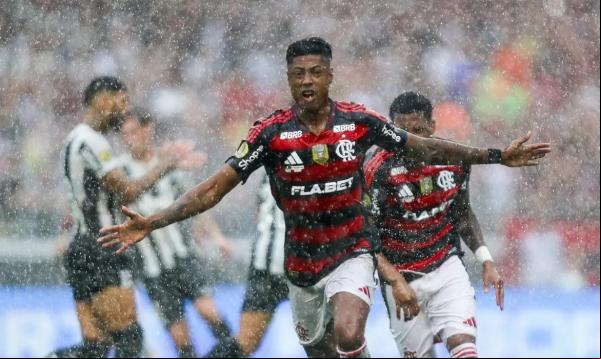 Rubro-Negro derrota o Botafogo por 3 a 1 no Mangueirão.(Imagem:Gilvan de Souza/CRF/Direitos Reservados)