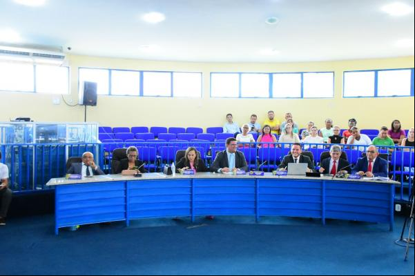 Vereadores realizam duas sessões nesta segunda e aprovam projetos importantes(Imagem:CMF)
