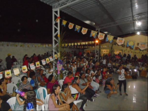 Escola Mega de Floriano realiza arraiá junino.(Imagem:FlorianoNews)