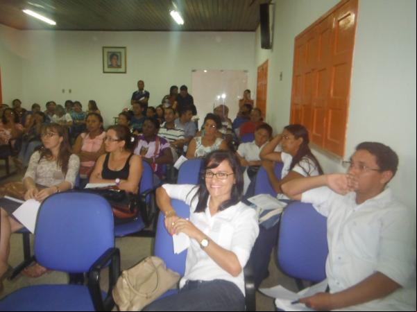 Sec. de Educação realizou reunião com diretores das escolas municipais.(Imagem:FlorianoNews)