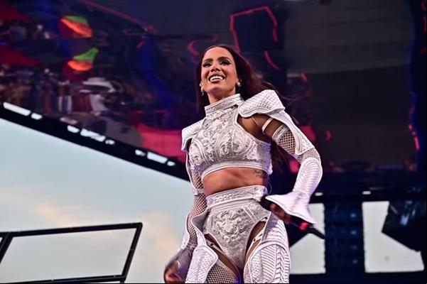 Anitta(Imagem: Marcelo Sá Barretto e Webert Belício/Agnews)