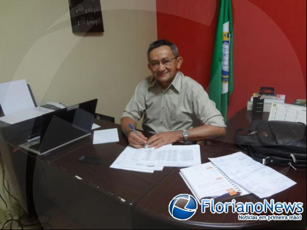 Secretário Gonzaga Carvalho.(Imagem:FlorianoNews)