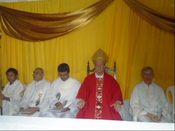 Católicos florianenses participam do encerramento dos festejos de Santa Cruz. (Imagem:FlorianoNews)