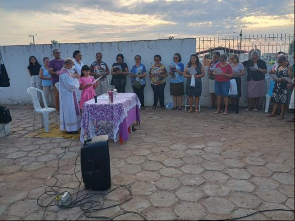 Dia de Finados em Floriano é marcado por missas e visitação aos cemitérios.(Imagem:FlorianoNews)