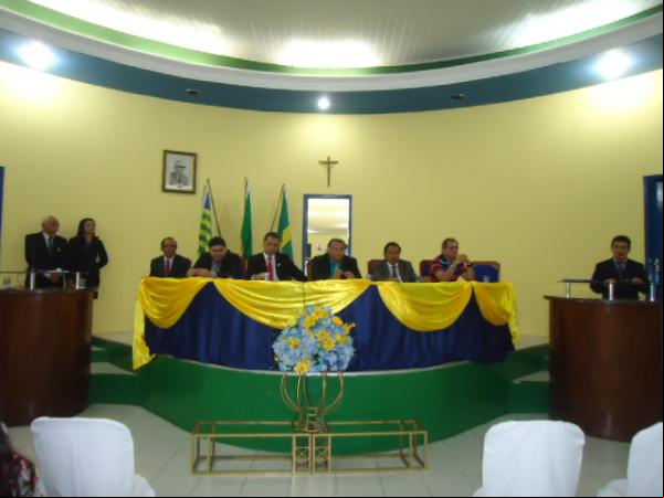 Entrega de Título de Cidadão Florianense e homenagens marcam sessão solene.(Imagem:FlorianoNews)