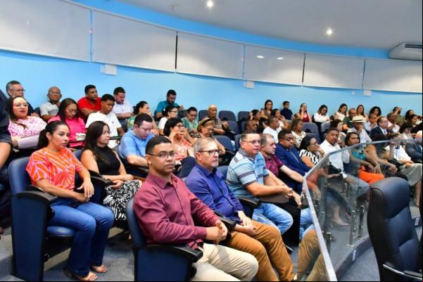 Mensagem do prefeito Antônio Reis marca abertura do Ano Legislativo em Floriano(Imagem:Secom)