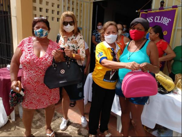 Lions Clube realiza ação social no bairro Tiberão(Imagem:FlorianoNews)