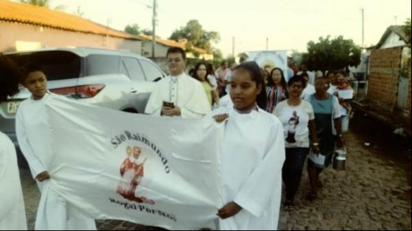 Procissão marca abertura dos festejos de São Raimundo Nonato em Floriano.(Imagem:FlorianoNews)