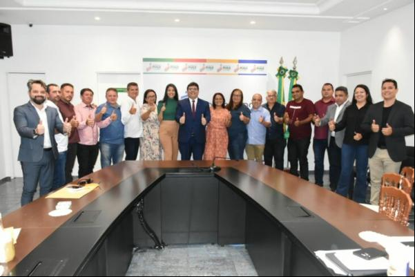 Encontro com lideranças do município de Inhuma.(Imagem:Francisco Leal)