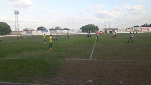 Com empate em Floriano, Cori-Sabbá e Picos avançam para semifinais da Série B.(Imagem:Reprodução)