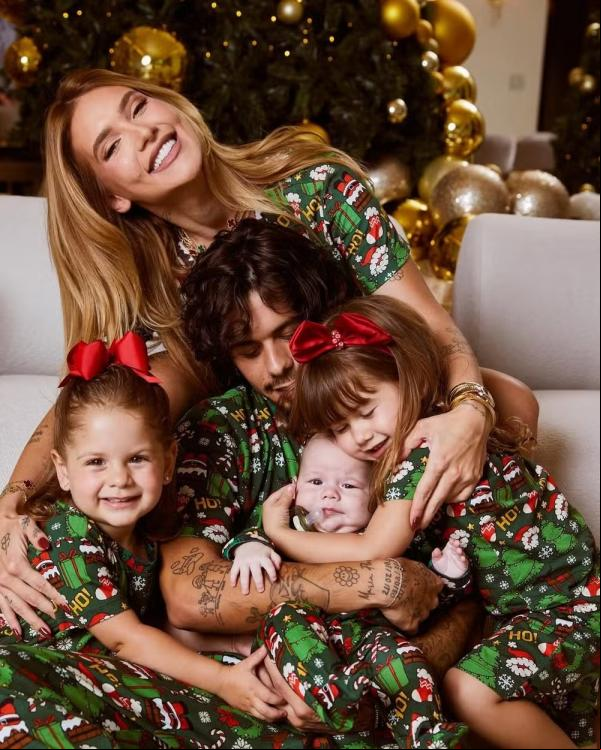 Virginia Fonseca e Zé Felipe com os filhos.(Imagem:Reprodução/Instagram)