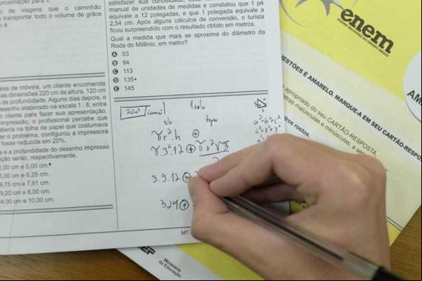 Enem: estudante com doença infectocontagiosa pode pedir reaplicação(Imagem:Reprodução)