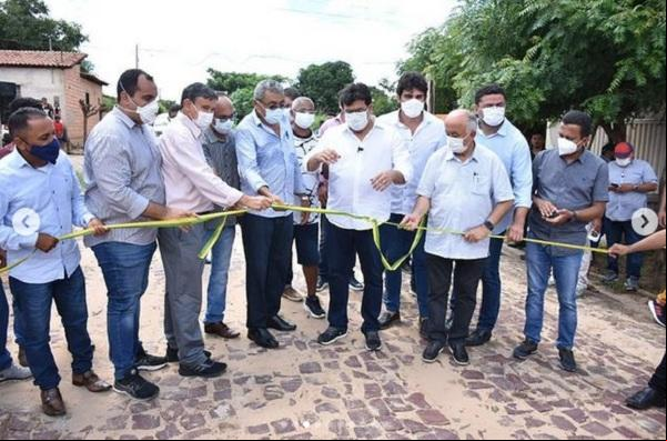 Deputado Francisco Costa participa de inaugurações de obras de mobilidade urbana em cidades do Piauí.(Imagem:Reprodução/Instagram)