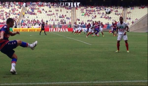 Fortaleza goleia com erros da arbitragem na Copa do Nordeste.(Imagem:Eduardo Trovão)