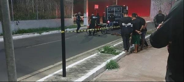 Grave acidente deixa um morto e outro ferido no cruzamento das avenidas Fauzer Bucar e João Luiz Ferreira em Floriano.(Imagem:Divulgação)