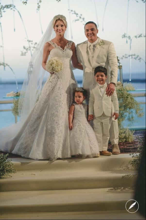 Wesley Safadão, Thyane Dantas e os filhos.(Imagem:Clécio Albuquerque/Divulgação)