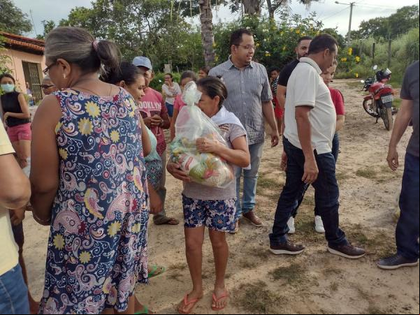 Prefeitura de Floriano inicia entrega de cestas básicas na zona rural da cidade(Imagem:FlorianoNews)