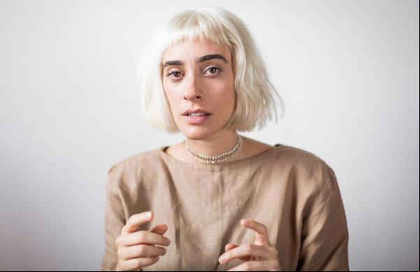 Voz da banda Pietá, Juliana Linhares abre parcerias com Chico César e Zeca Baleiro no álbum solo(Imagem:Clarice Lissovsky)