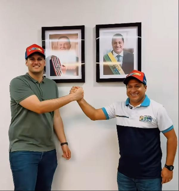 Secretário de Estado de Assuntos Municipalistas, Oleans Brandão e o prefeito Gleydson Resende(Imagem:Reprodução/Instagram)