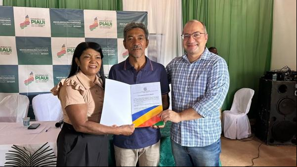 Interpi finaliza 2024 com mais de 20 mil pessoas beneficiadas com títulos de terras(Imagem:Divulgação)