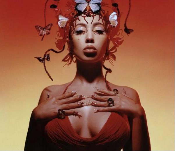 Kali Uchis estreia no Brasil com álbum de