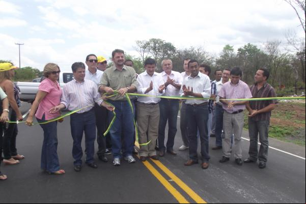 Governador inaugurou asfaltamento da PI 140. (Imagem:FlorianoNews)