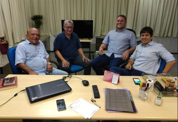 Vice-prefeito Luís Junior se reúne com o PSDB e deve ser candidato pelo partido(Imagem:Ascom)