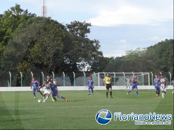 Cori-Sabbá empata em jogo contra o Piauí e ambos são eliminados do Campeonato Piauiense.(Imagem:FlorianoNews)