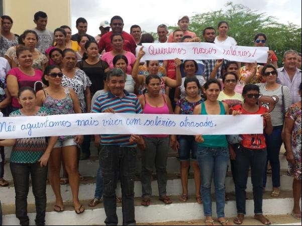 Servidores municipais fizeram paralisação em Fartura do Piauí.(Imagem:Sindicato dos Professores)