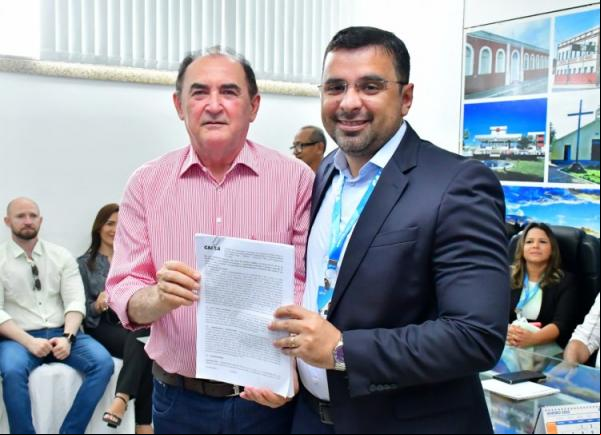 Minha Casa, Minha Vida: Prefeito Antônio Reis assina contratos para a construção de 372 casas(Imagem:Divulgação/Secom)