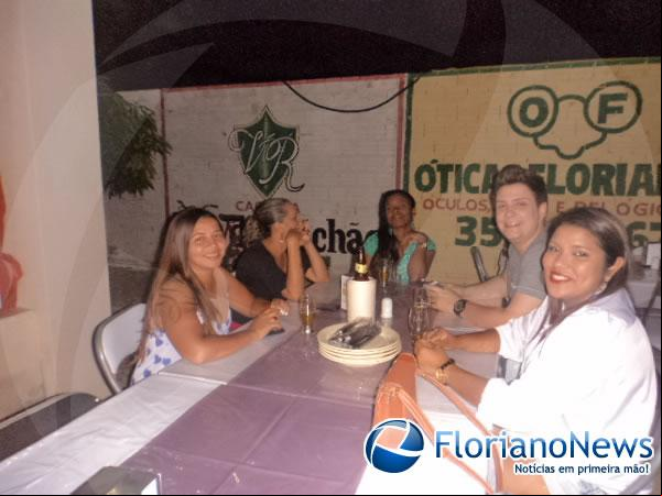 Prefeito Gilberto Júnior realizou confraternização com a imprensa florianense.(Imagem:FlorianoNews)