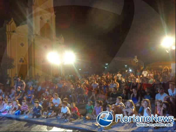 Projeto Palco Giratório apresentou espetáculo