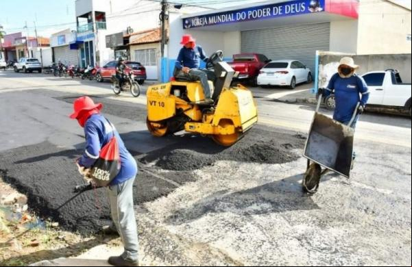 Infraestrutura retoma operação tapa-buracos em ruas e avenidas do Centro da cidade.(Imagem:Secom)