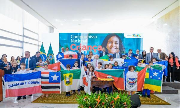 Compromisso é alfabetizar crianças do 2º ano do ensino fundamental(Imagem:Ricardo Stuckert)