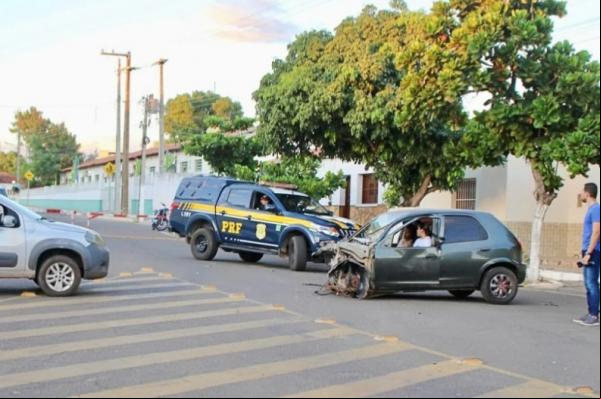 Equipe do Corpo de Bombeiros de Oeiras realiza demonstração de resgate em Ipiranga do Piauí.(Imagem:Divulgação)