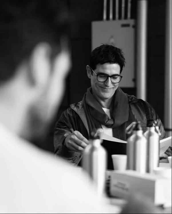 Reynaldo Gianecchini nos bastidores da peça
