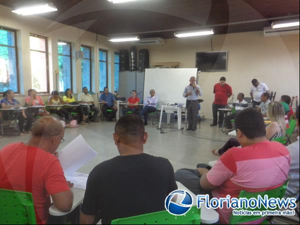 Encontro debate desenvolvimento do Estado através dos movimentos sociais.(Imagem:FlorianoNews)