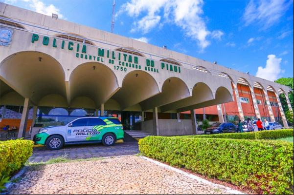 Governo expulsa tenente acusada de furtar cartão de crédito de outra policial.(Imagem:Roberta Aline)
