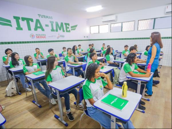 Com o investimento contínuo nessas turmas, o Governo do Estado busca impulsionar talentos e preparar jovens para desafios acadêmicos e profissionais de ponta.(Imagem:Divulgação)