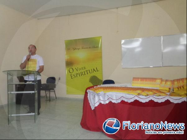 Padre Nylfranyo (Imagem:FlorianoNews)