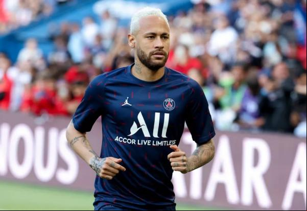 Neymar disputou 28 dos 50 jogos do Paris Saint-Germain na temporada 2021/22.(Imagem:Getty Images)