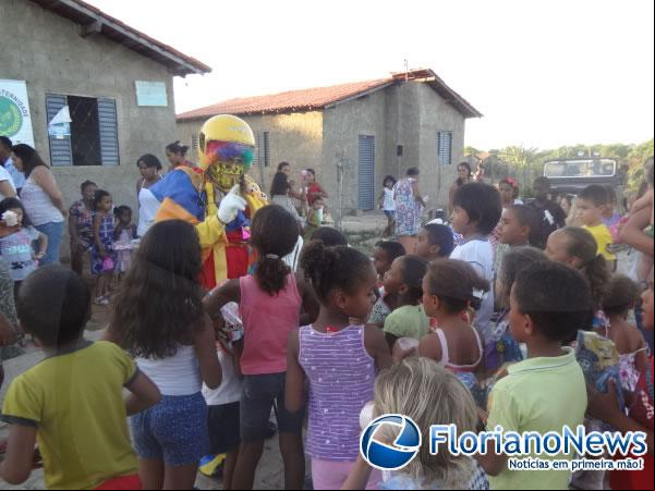 Clube da Fraternidade Feminina fez a entrega de brinquedos em Floriano.(Imagem:FlorianoNews)