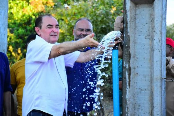 Câmara de Floriano acompanha início de ampliação da rede de abastecimento de água na zona rural(Imagem:CMF)