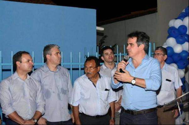 Ciro Nogueira entrega melhorias para a Saúde de Floriano.(Imagem:Silvio Rui)