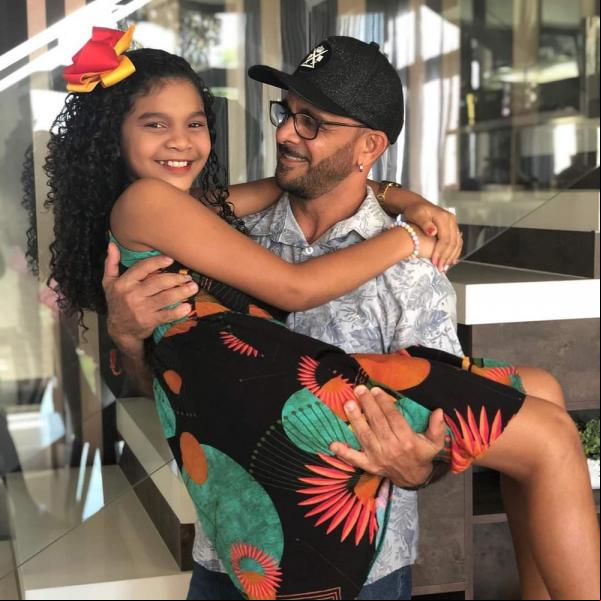 Railena Show começou a tocar teclado com seis anos de idade após incentivo do pai.(Imagem: Arquivo Pessoal / Rejane Lima)