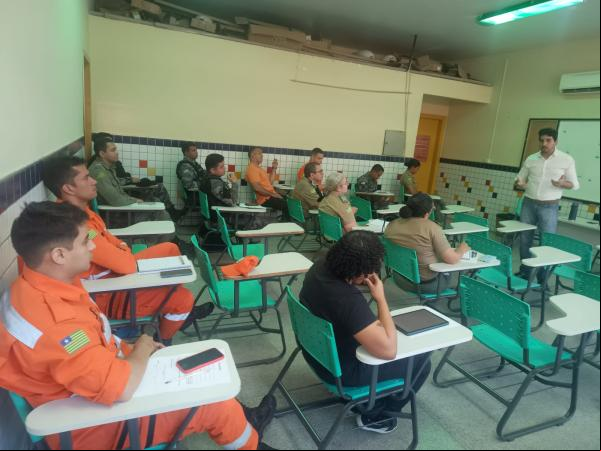 Floriano sedia Curso Ciclo de Conhecimento para fortalecer a segurança pública(Imagem:Divulgação/PM)