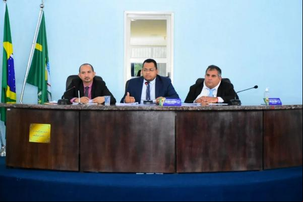Sessão dupla encerra o ciclo de sessões da Câmara de Floriano em abril.(Imagem:CMF)