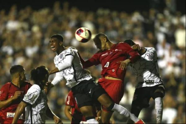 A vitória mantém o Corinthians na briga pelo 11º título da competição. Na terceira fase, os paulistas terão pela frente o Resende-RJ, que mais cedo eliminou o Fortaleza-CE após emp(Imagem:Reprodução)