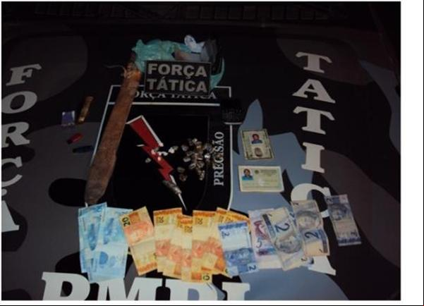 Polícia Militar apreende traficante, drogas, dinheiro e armas.(Imagem:180graus)