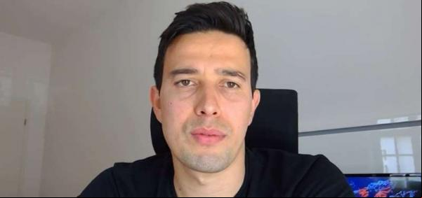Jornalista afirma que Thiago Salvático seria casado(Imagem:Reprodução)